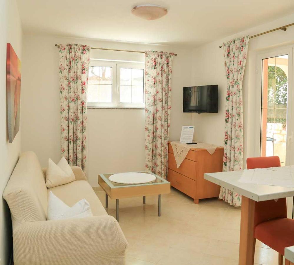Adrian-Apartments-51511-Malinska-Otok-Krk Primorska 21 Εξωτερικό φωτογραφία